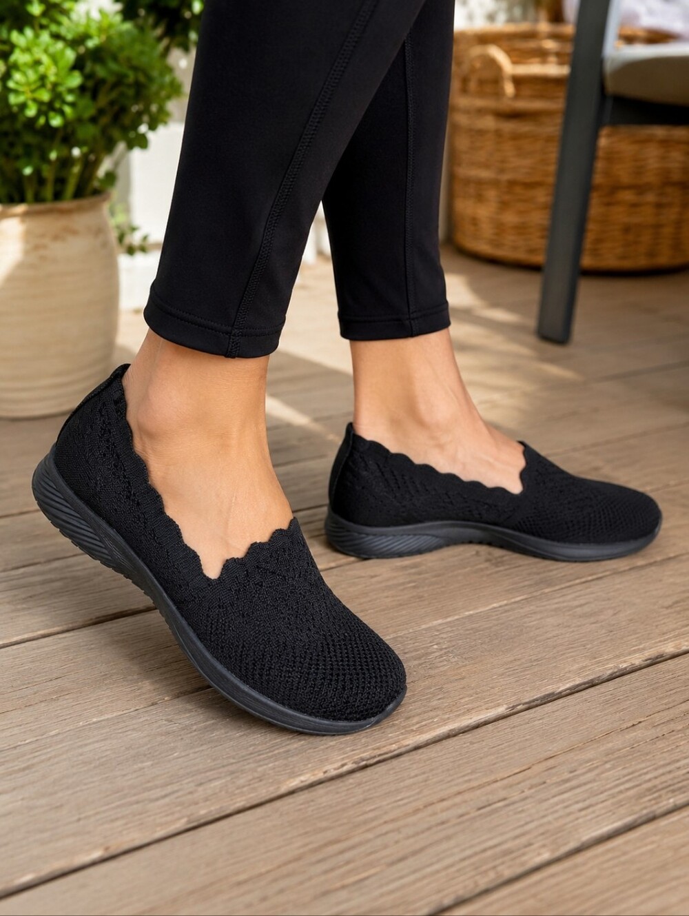 Skechers Relaxed Fit Wide Fit Black Scalloped Edge Slip-On Sneakers Memory Foam
